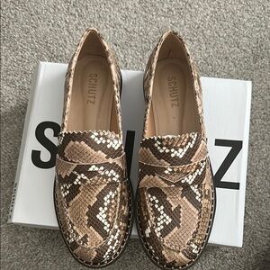 SCHUTZ Brown Snake Print Flats